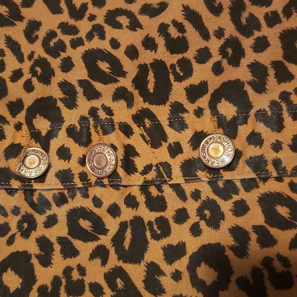 Chretah print denim skirt - Picture 3 of 3